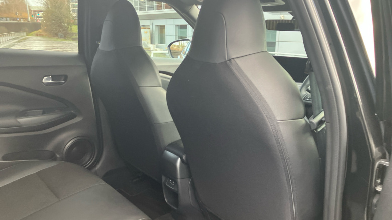 Nissan Juke 1.0 DiG-T N-Connecta 5dr Petrol Hatchback